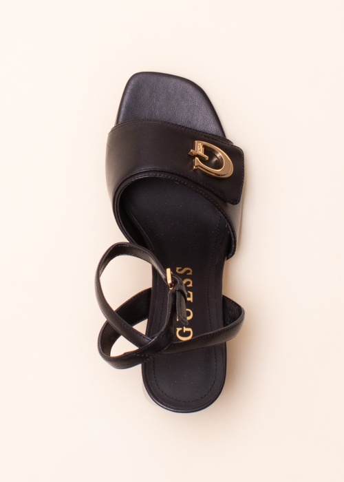 Guess kingad Kernara