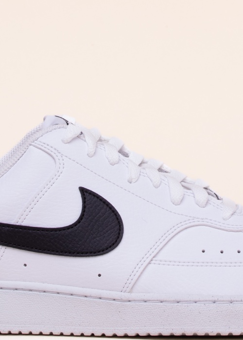 Nike tennised Court Vision