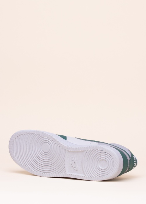 Тенниски Court Vision Mid Nn Nike