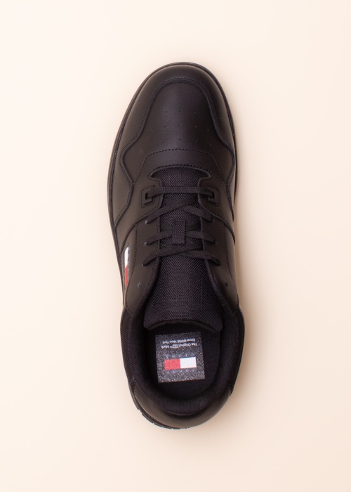 Tommy Jeans tennised