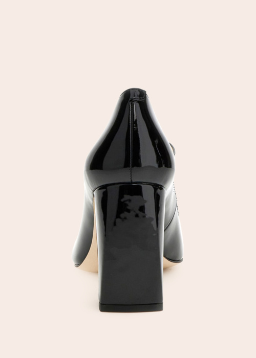 Guess kingad Barrial