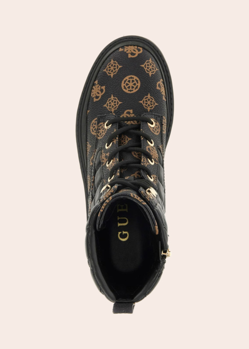 Guess poolsaapad Badae2