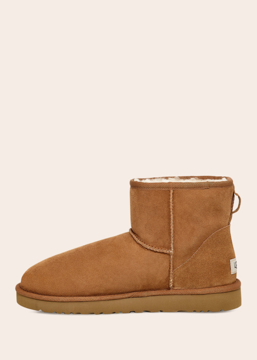 UGG poolsaapad Classic Mini
