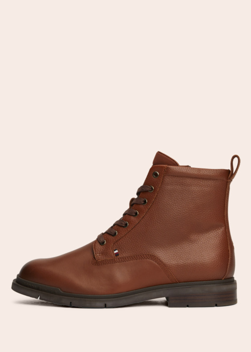 Tommy Hilfiger poolsaapad