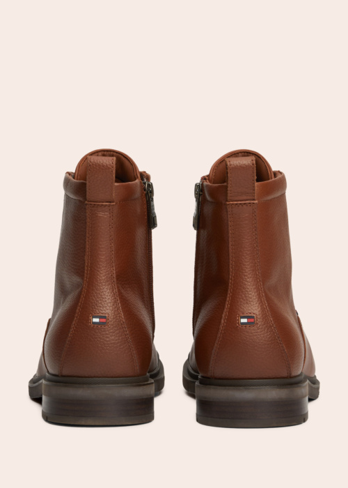 Tommy Hilfiger poolsaapad