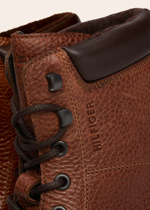 Tommy Hilfiger poolsaapad