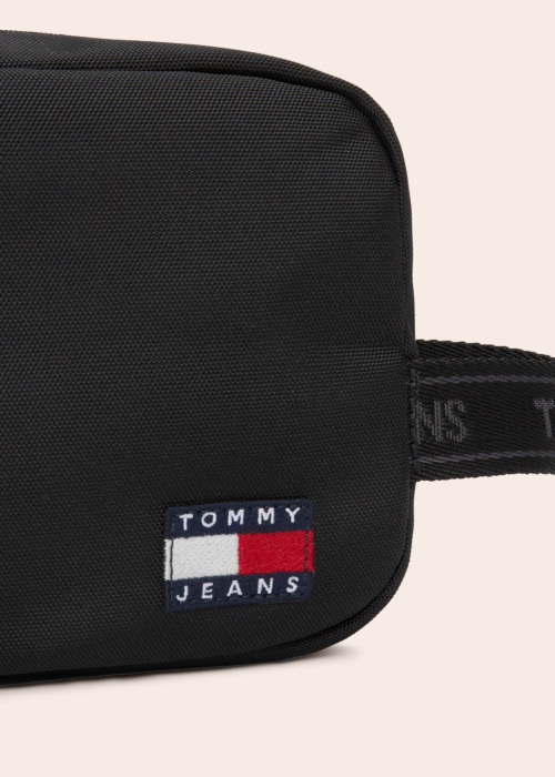 Сумка для туалетных принадлежностей Essential Daily Tommy Jeans