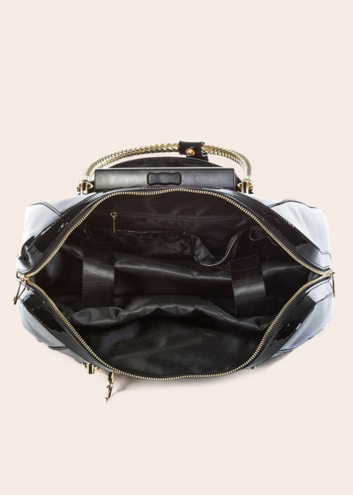 Olivia Lauren kohver Lara