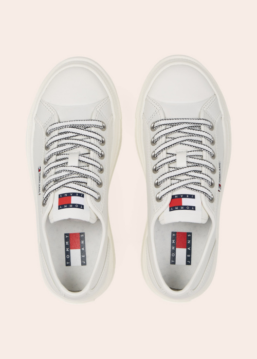 Tommy Jeans tennised