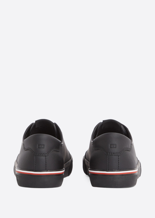 Tommy Hilfiger tennised