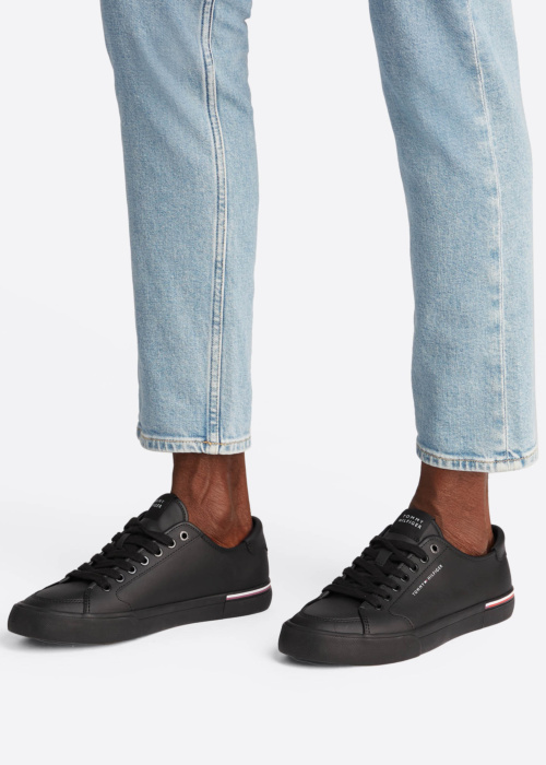 Tommy Hilfiger tennised