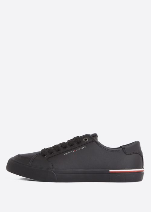 Tommy Hilfiger tennised