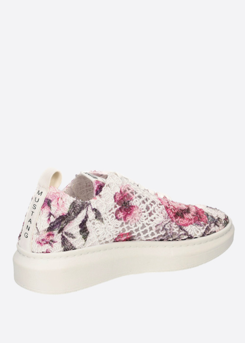 Кроссовки Mustang