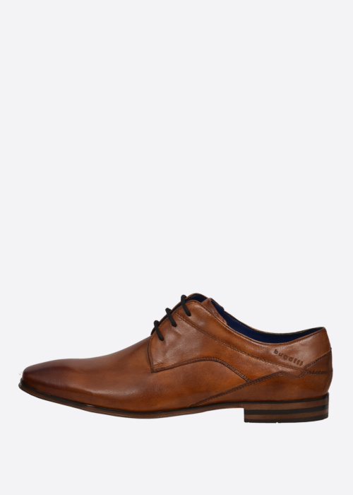 Bugatti nahast kingad