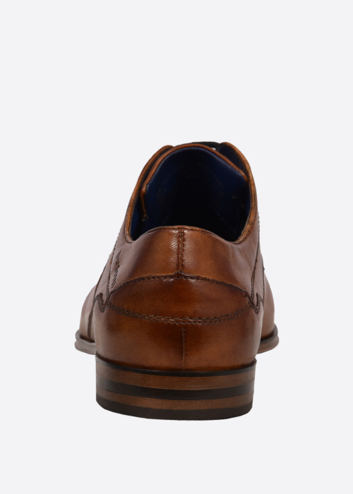 Bugatti nahast kingad