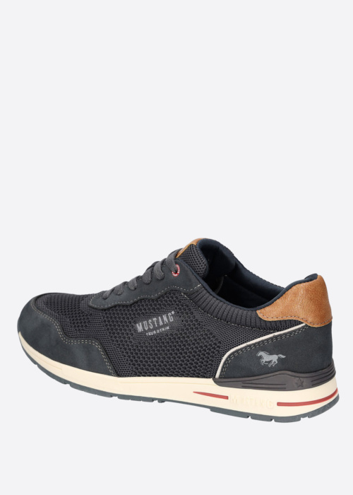 Mustang vabaajajalatsid