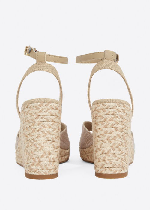 Tommy Hilfiger kingad