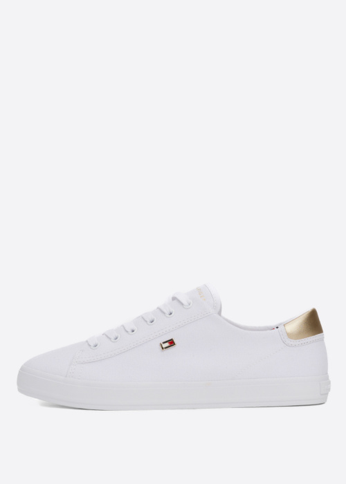 Tommy Hilfiger tennised