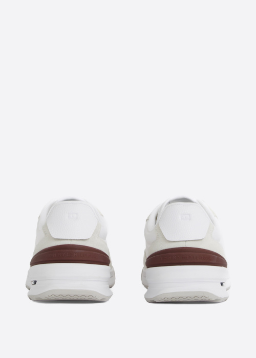 Tommy Hilfiger vabaajajalatsid