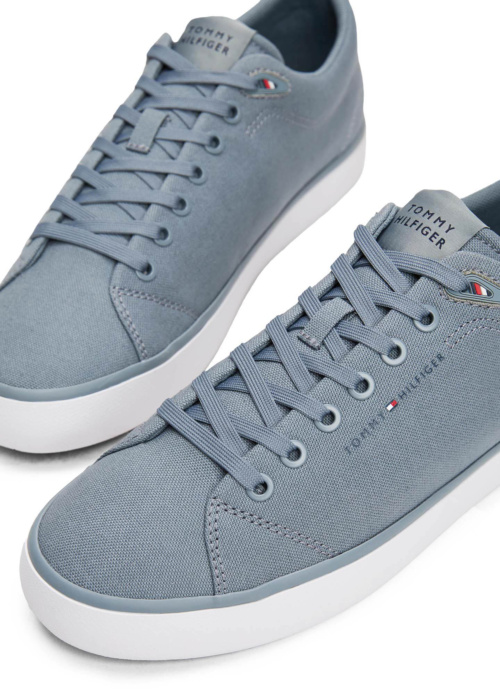 Tommy Hilfiger tennised