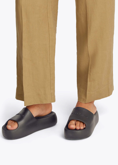 Tommy Jeans basseiniplätud