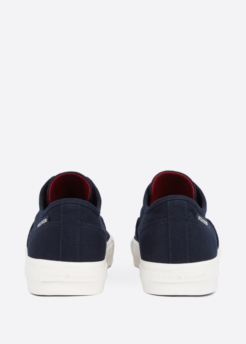 Tommy Hilfiger tennised