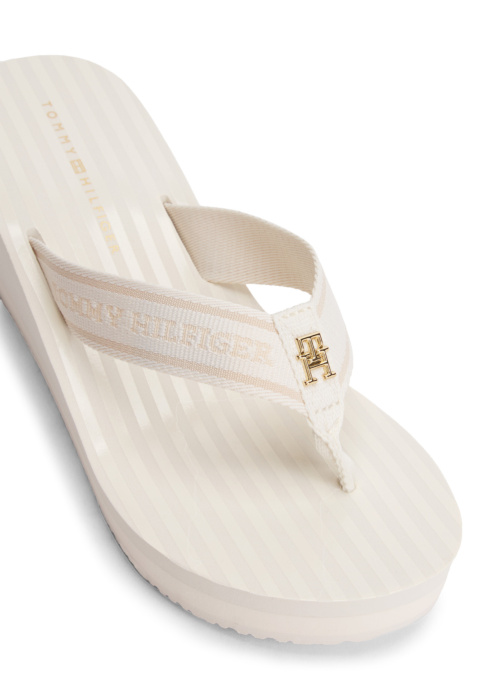 Tommy Hilfiger plätud