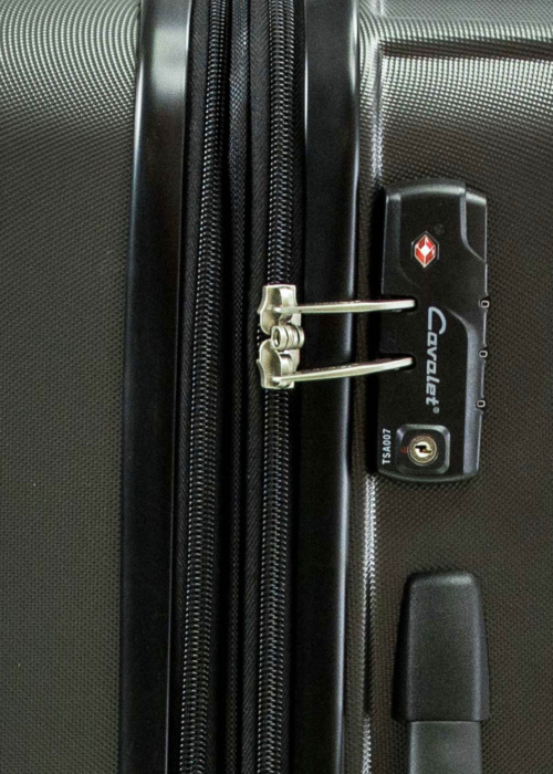 Чемодан средний Cavalet