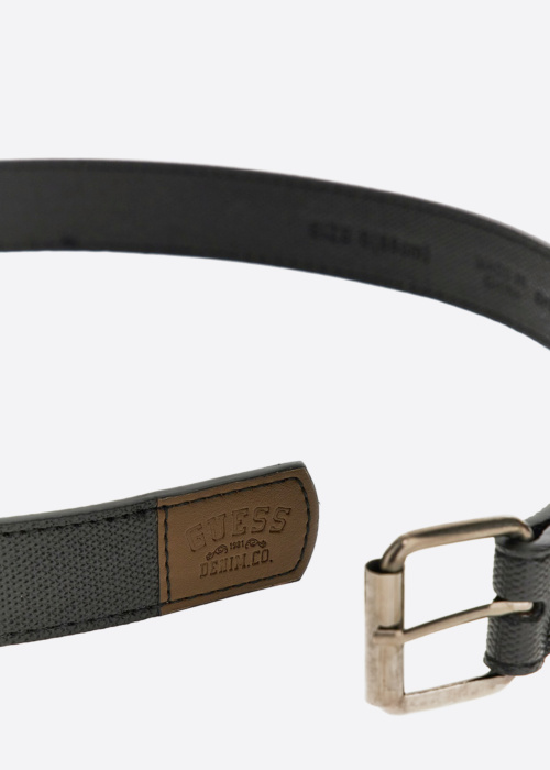 Pükisrihm в коробке Guess