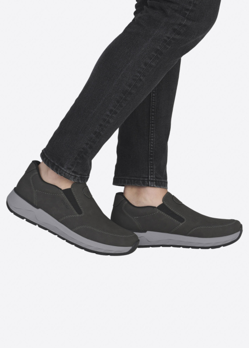 Rieker vabaajajalatsid