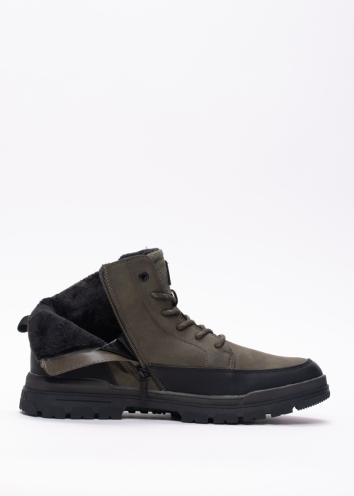 Mustang poolsaapad Peppin