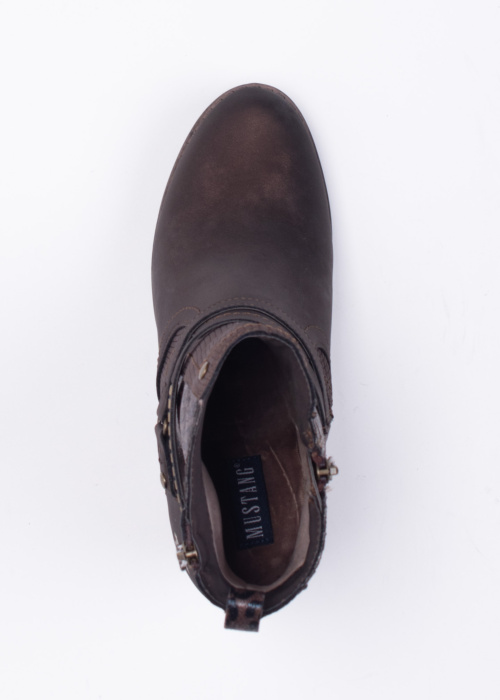 Mustang poolsaapad Palma