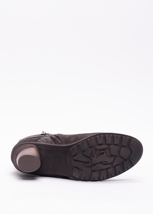 Mustang poolsaapad Palma