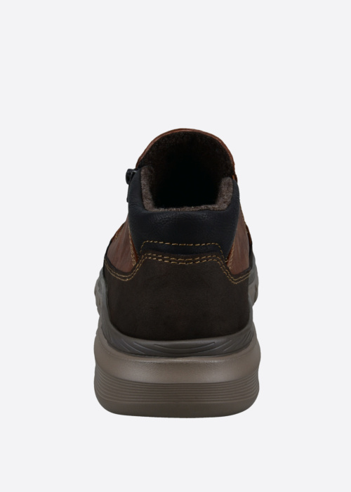 Bugatti poolsaapad Anaheim