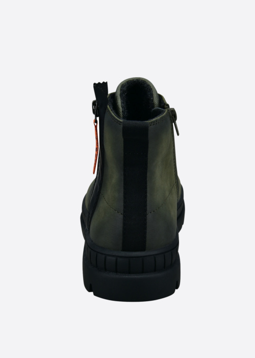 Bugatti poolsaapad Pallario