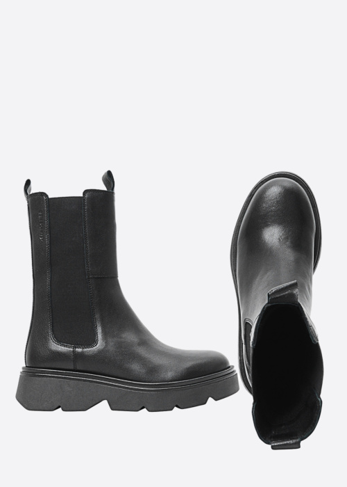 Ten Points poolsaapad Karin