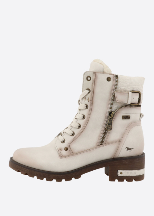 Mustang poolsaapad Haukea