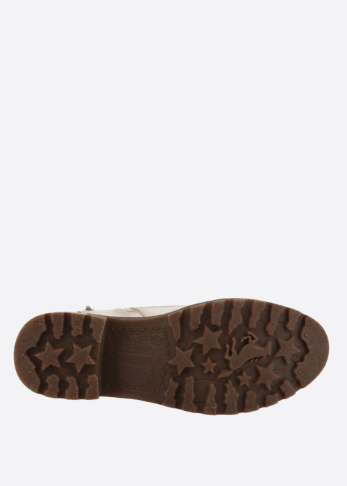 Mustang poolsaapad Haukea