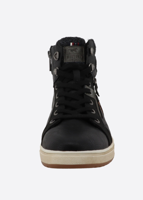 Mustang poolsaapad Merian