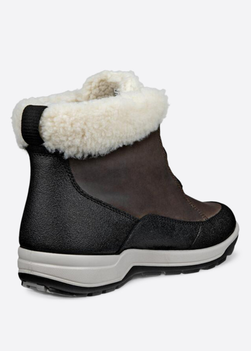 Зимние сапоги Trace Lite Ecco