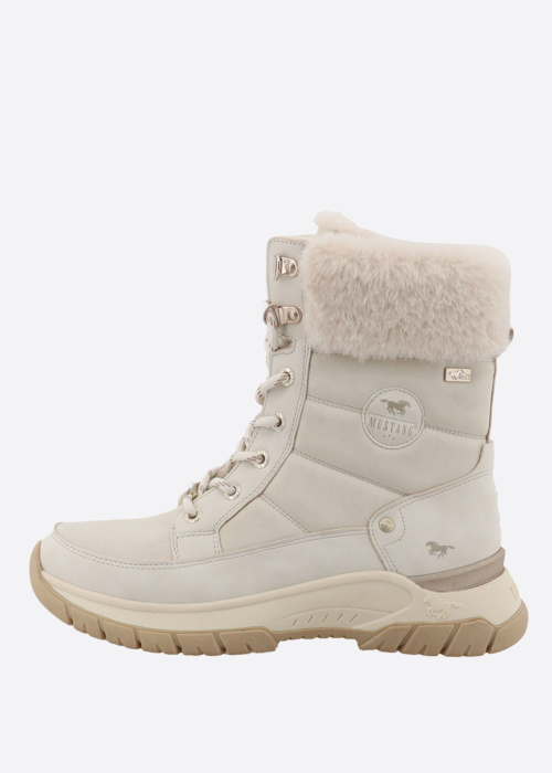 Mustang poolsaapad Raissa