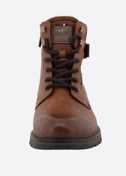 Mustang poolsaapad Marian