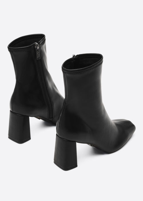 Steve Madden poolsaapad