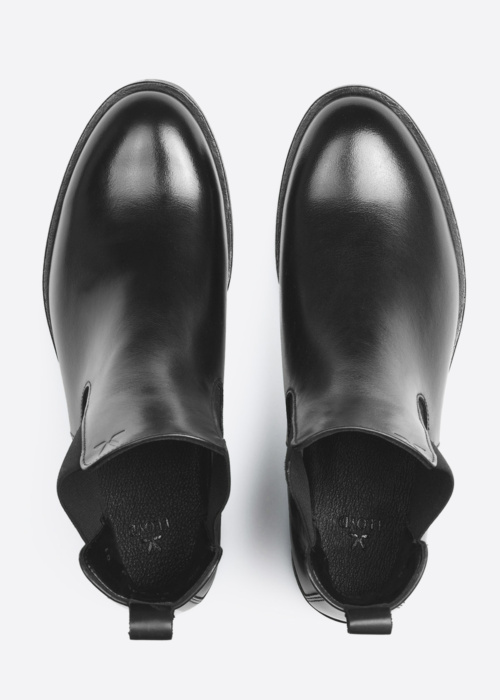 Lloyd poolsaapad Dara 315