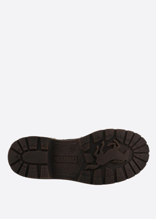 Mustang poolsaapad Bienke