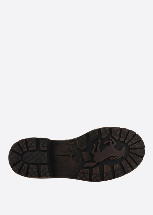 Mustang poolsaapad Bienke