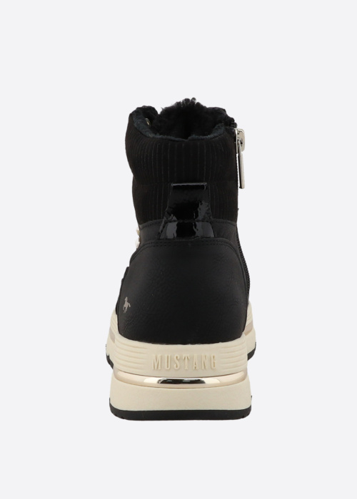 Mustang poolsaapad Noelle