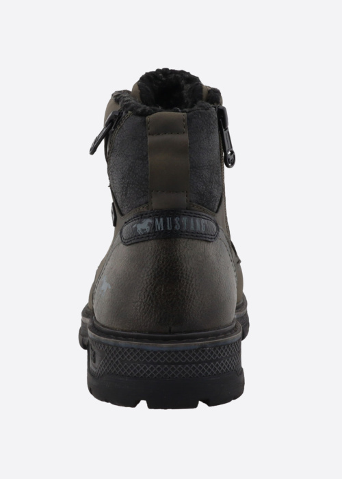 Mustang poolsaapad Danilo