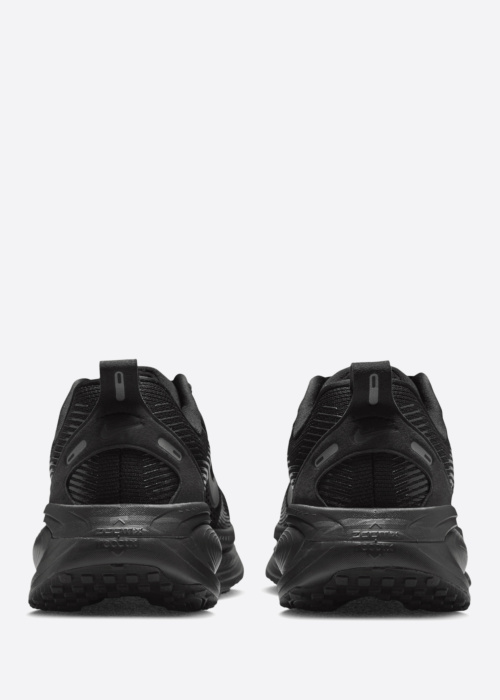 Беговые кроссовки Vomero 18 Nike