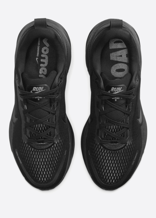 Беговые кроссовки Vomero 18 Nike
